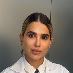 Dra. Ana Mestre
